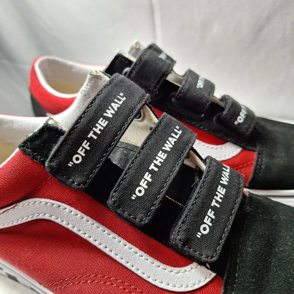 VANS Old Skool V 'Logo Pop' Sneaker Men/9 Wmn/10.5 Black/Red/White Check Skater